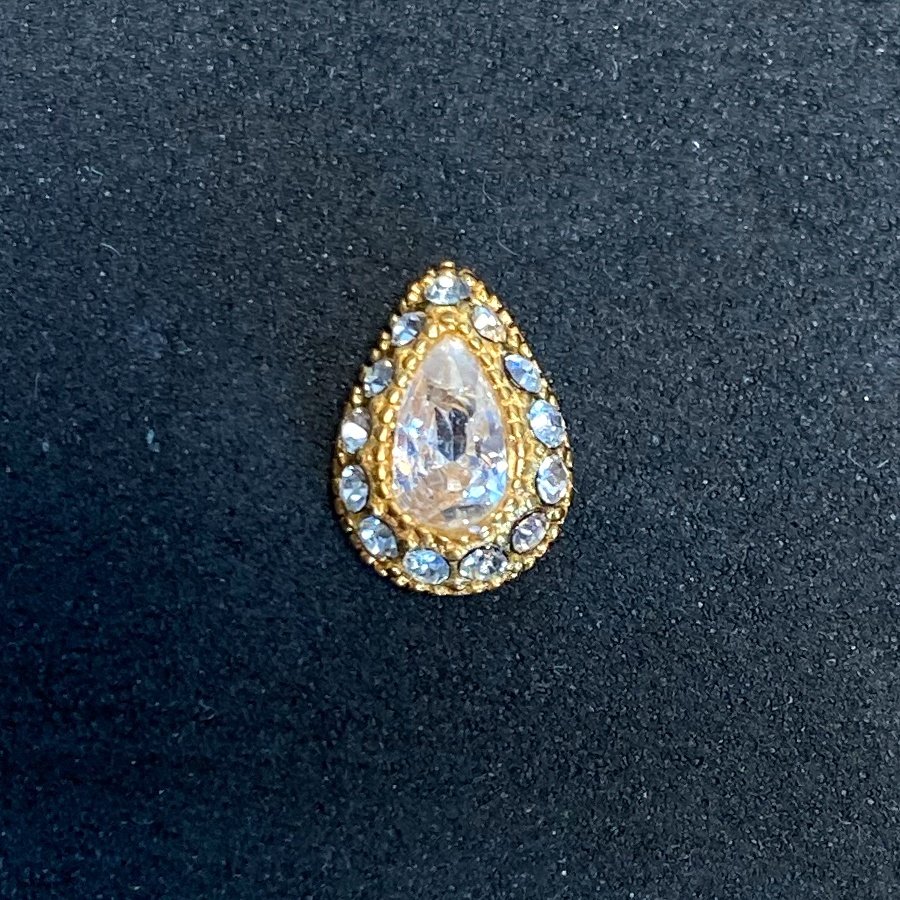 Hélix lágrima brillantes oro