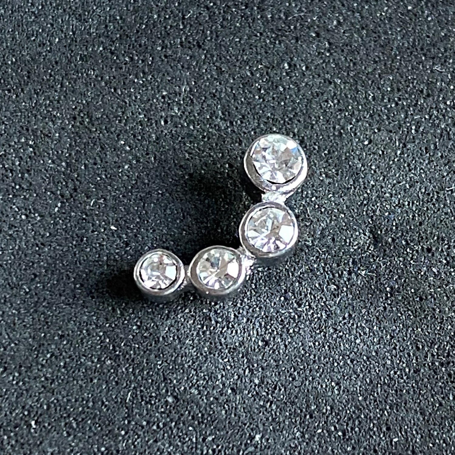 Hélix 4 brillantes semicírculo