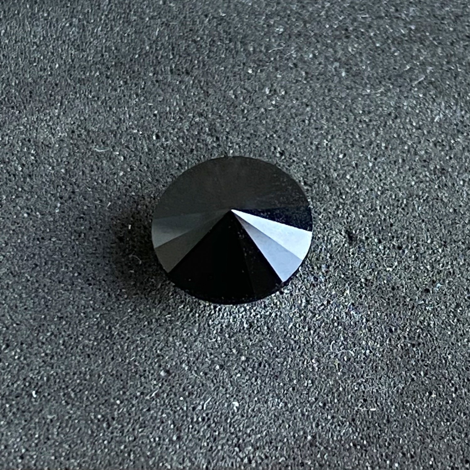 Hélix brillante 8mm. negro