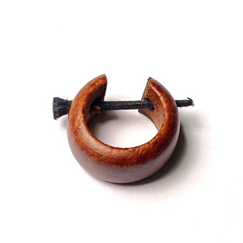 Pendiente coco liso marrón