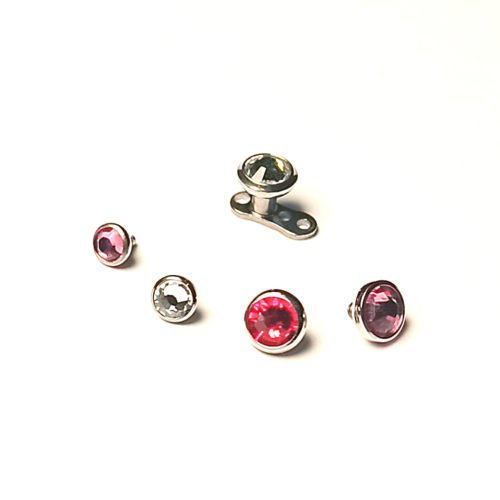 Microdermal con un brillante