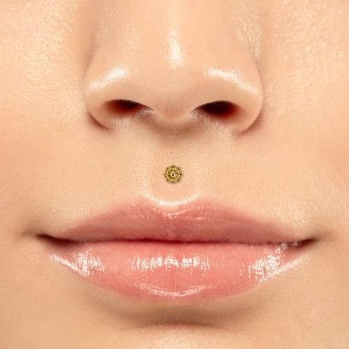 Alternative view of Top con baño de oro, forma de flor estilo tribal