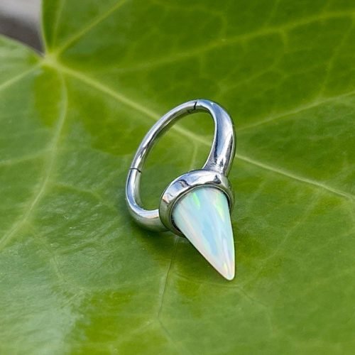 Alternative view of Aro de acero 316L y ópalo