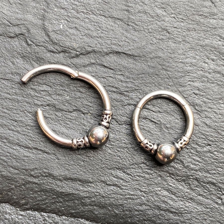 Aro étnico de acero con bisagra - Imagen 2