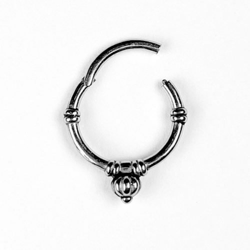 Alternative view of Clicker étnico de acero con bisagra y filigranas