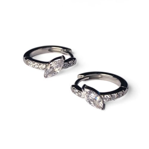 Alternative view of Pendientes pavé con zirconia corte marquesa