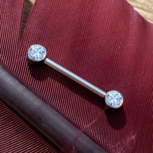 Piercing de titanio para pezón con zirconias blancas