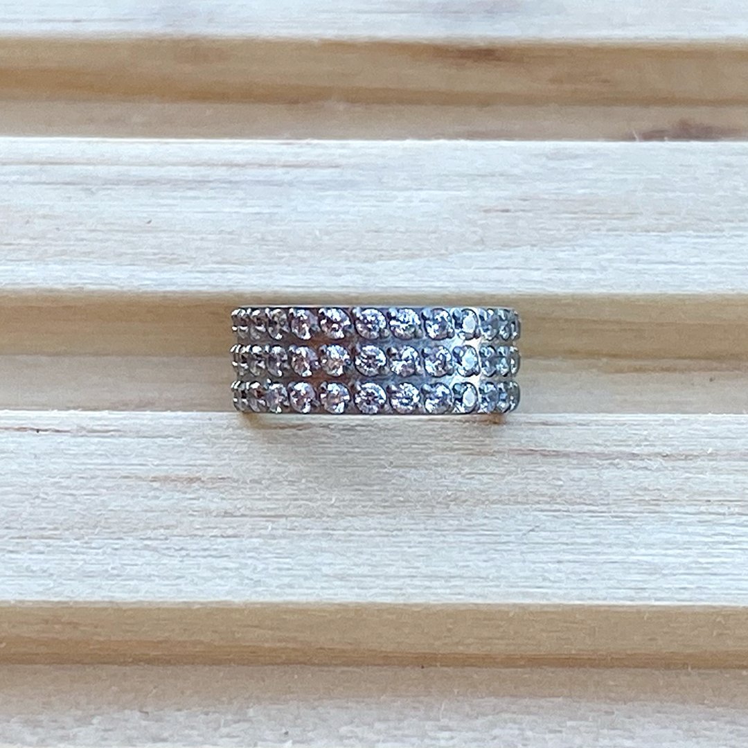 Piercing clicker de titanio con 3 hileras de zirconias - Imagen 3