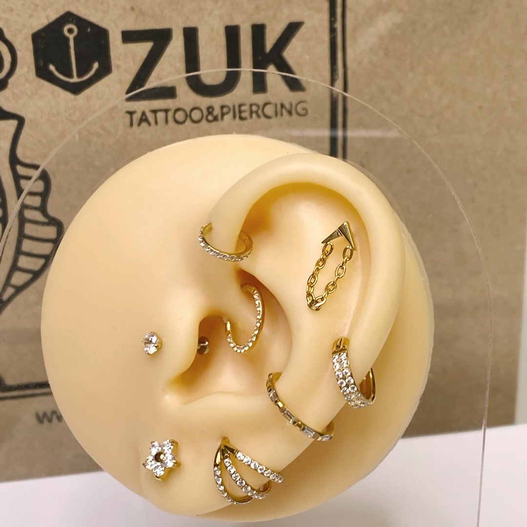 Top de titanio y baño de oro con cadena para hélix - Imagen 3