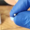 Piercing de titanio con una estrella