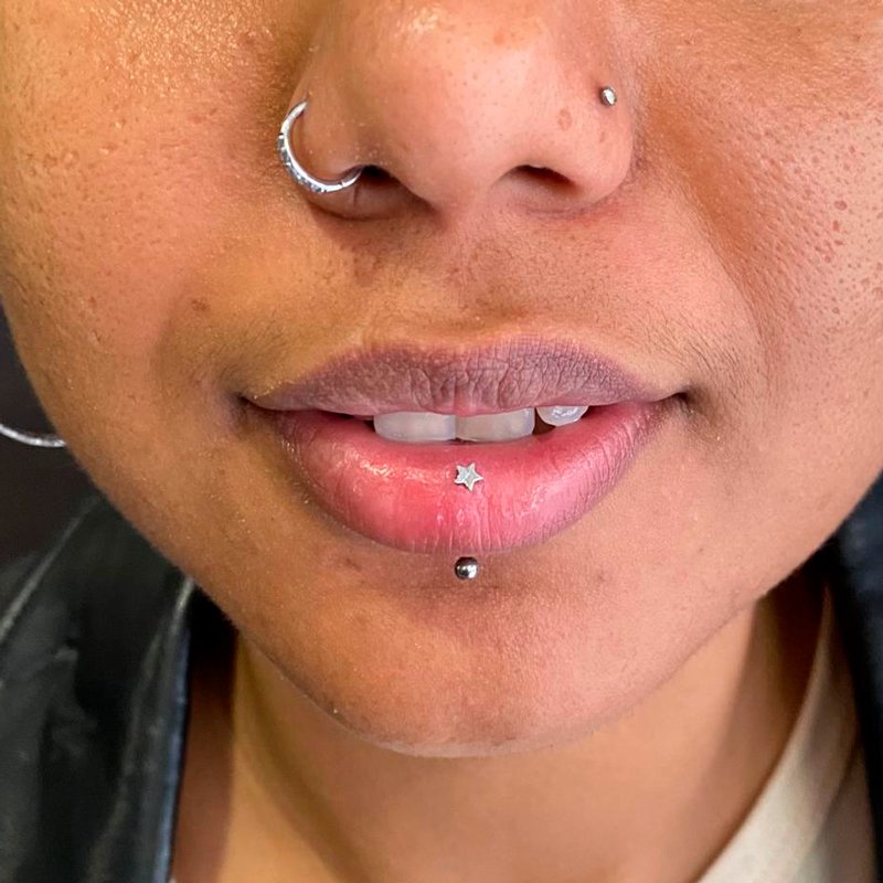 Piercing vertical labret ZUK Lleida